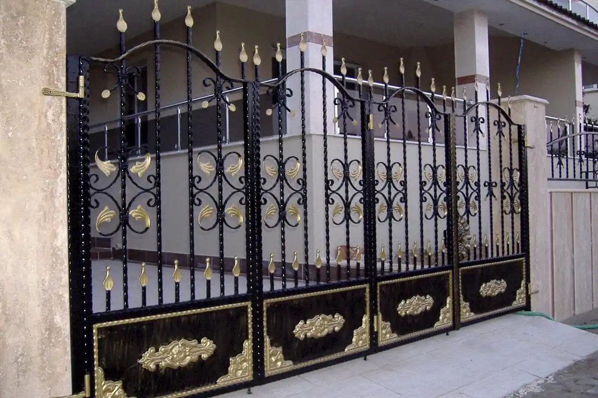İzmir Korkuluk Demir Kapı İmalatı